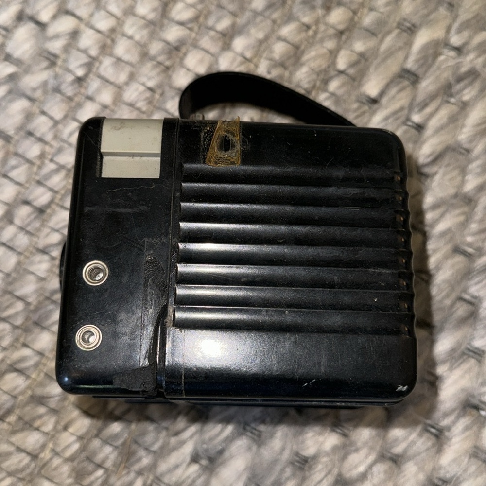Vintage Brownie Hawkeye Camera - Picture 5 of 8